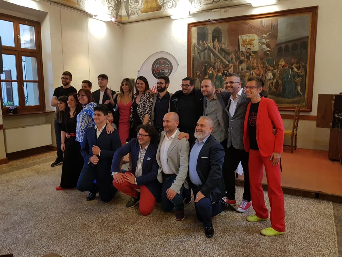 conferenza stampa di radio vida network