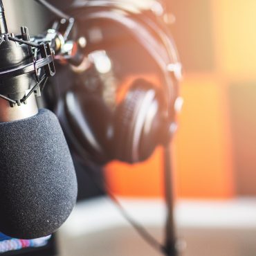 RTL102.5, Radio Freccia e Radio Zeta e il potere della radiovisione