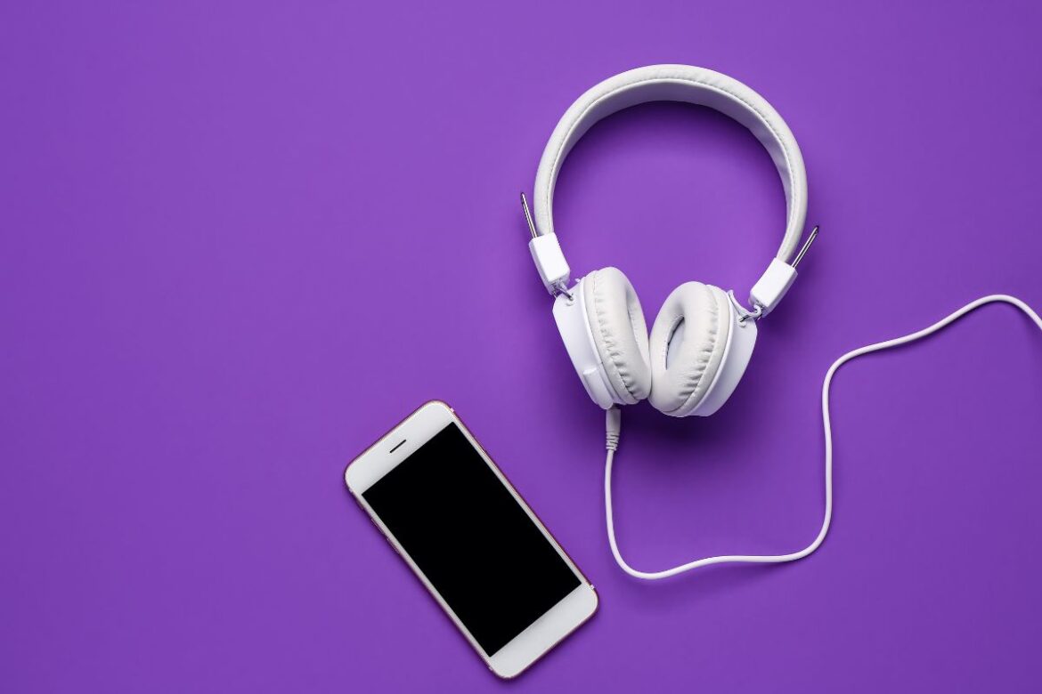 Dove e come ascoltiamo la radio